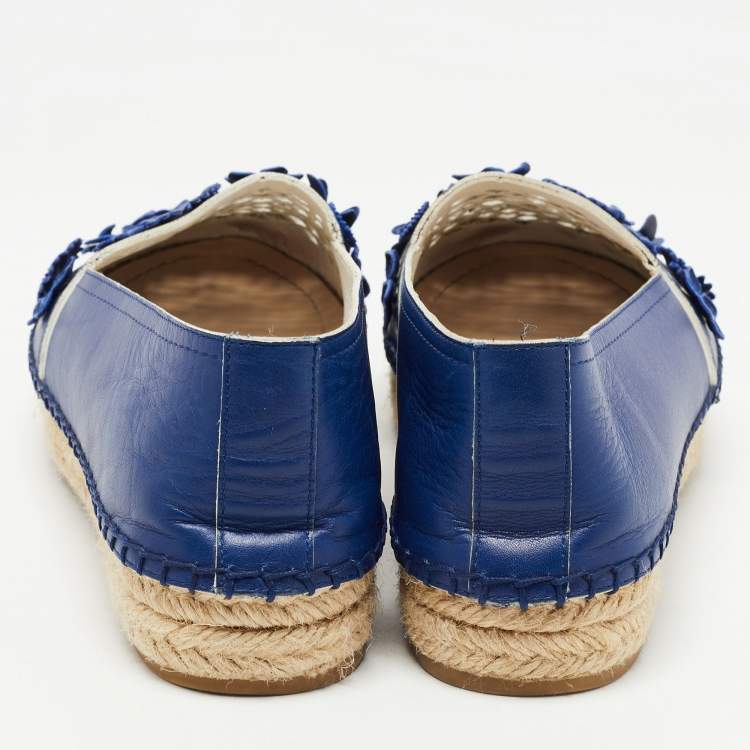Pre Owned Dior Blue Laser Cut Leather Flower Applique Espadrille Flats Size 35.5