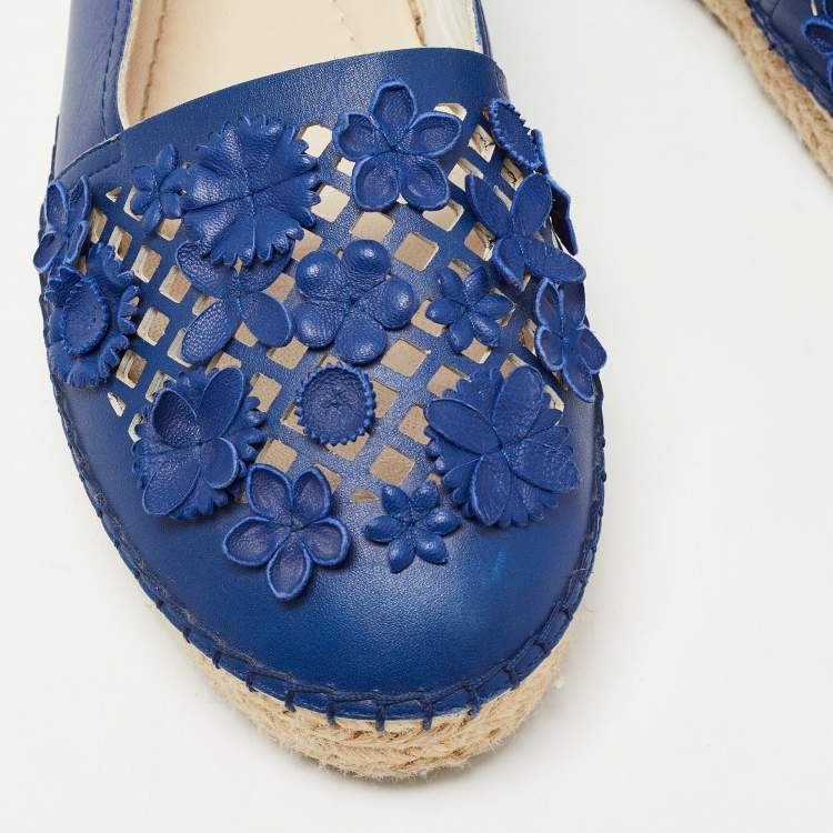 Pre Owned Dior Blue Laser Cut Leather Flower Applique Espadrille Flats Size 35.5