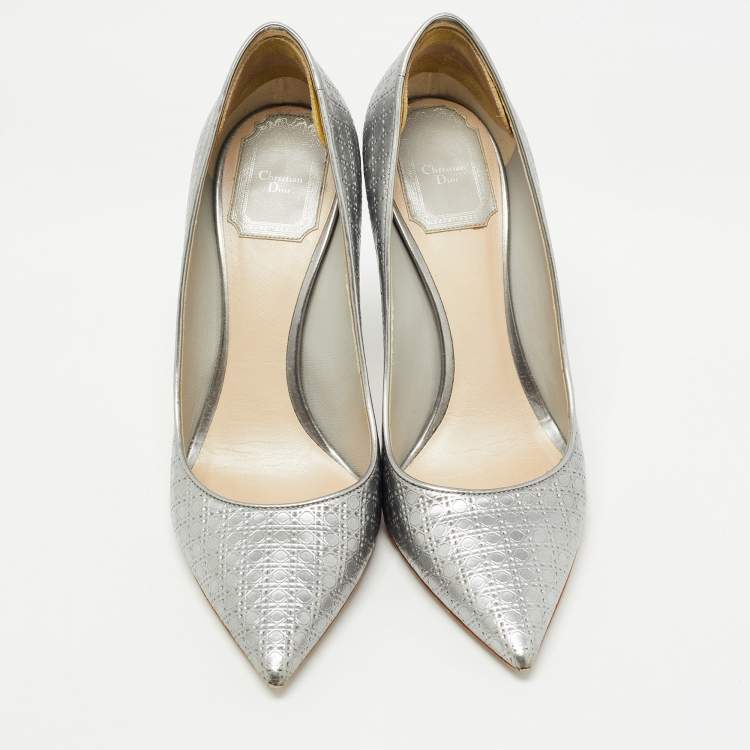 Pre Owned Dior Silver Micro Cannage Leather Cherie Pumps Size 37