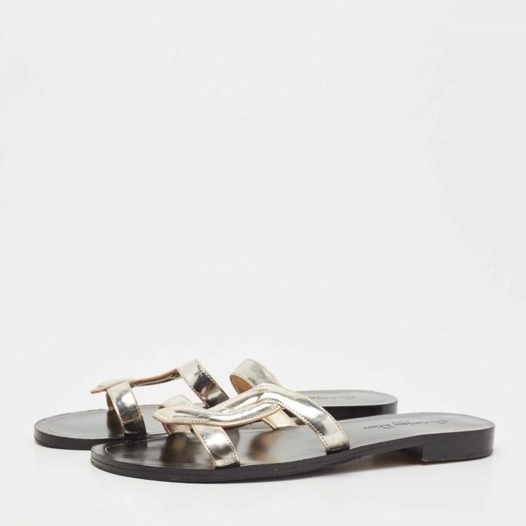 مملوكة مسبقًا Dior Silver Leather Flat Slides Size 40.5 