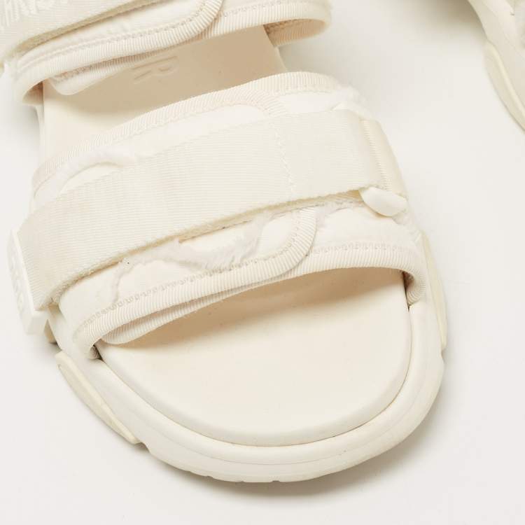 Pre Owned Dior White Fabric and Nylon D-Wander Slides Size 39