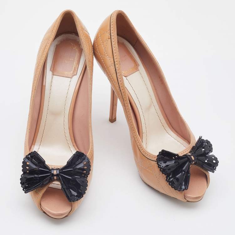 Pre Owned Dior Beige Cannage Patent Leather Bow Peep Toe Pumps Size 40.5