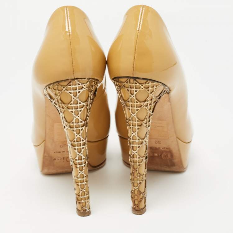 Pre Owned Christian Dior Beige Patent Leather Peep Toe Platform Pumps Size 39