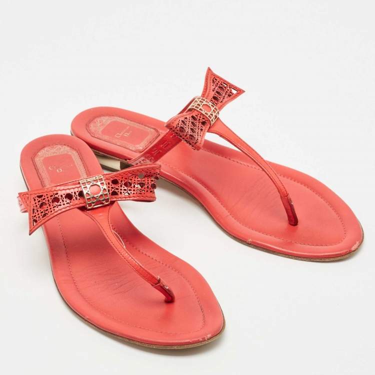 Pre Owned Dior Coral Red Leather Cannage Bow Thong Flats Size 39
