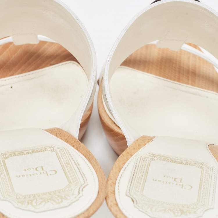 Pre Owned Dior White Leather Logo Accent Clogs Size 37.5