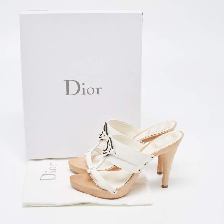 Pre Owned Dior White Leather Logo Accent Clogs Size 37.5