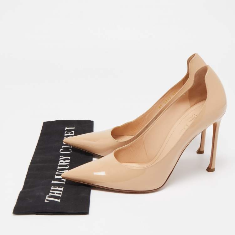 Pre Owned Dior Beige Patent Leather D-Moi Pumps Size 39.5