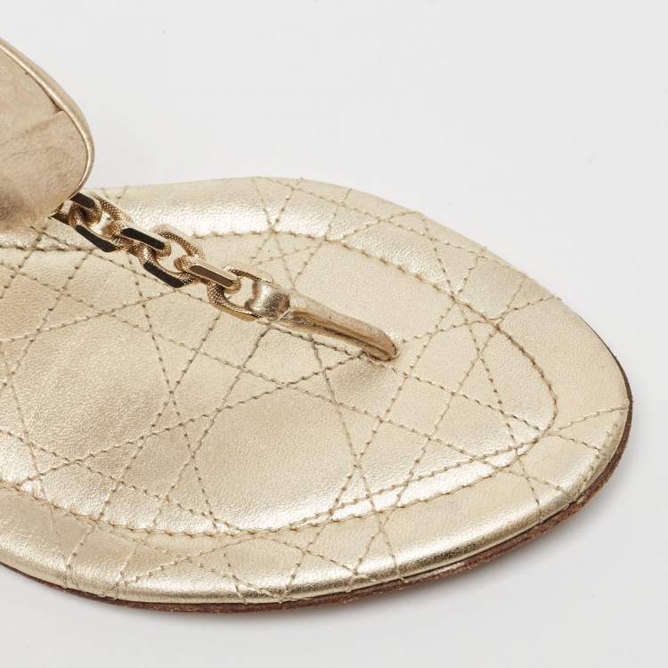 Pre Owned Dior Gold Leather Chain Link T-Strap Flat Sandals Size 39
