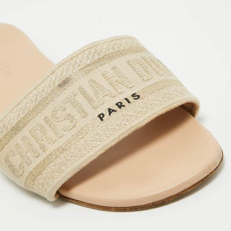 Pre Owned Dior Two Tone Logo Embroidered Canvas Dway Flat Slides Size 39.5