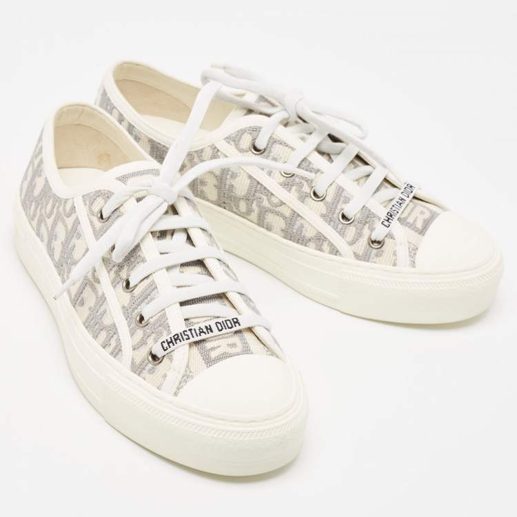 Pre Owned Dior White/Grey Oblique Embroidered Canvas Walk'n'Dior Sneakers Size 38