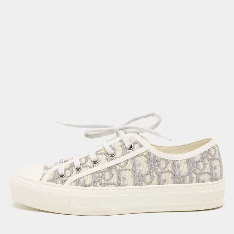Pre Owned Dior White/Grey Oblique Embroidered Canvas Walk'n'Dior Sneakers Size 38