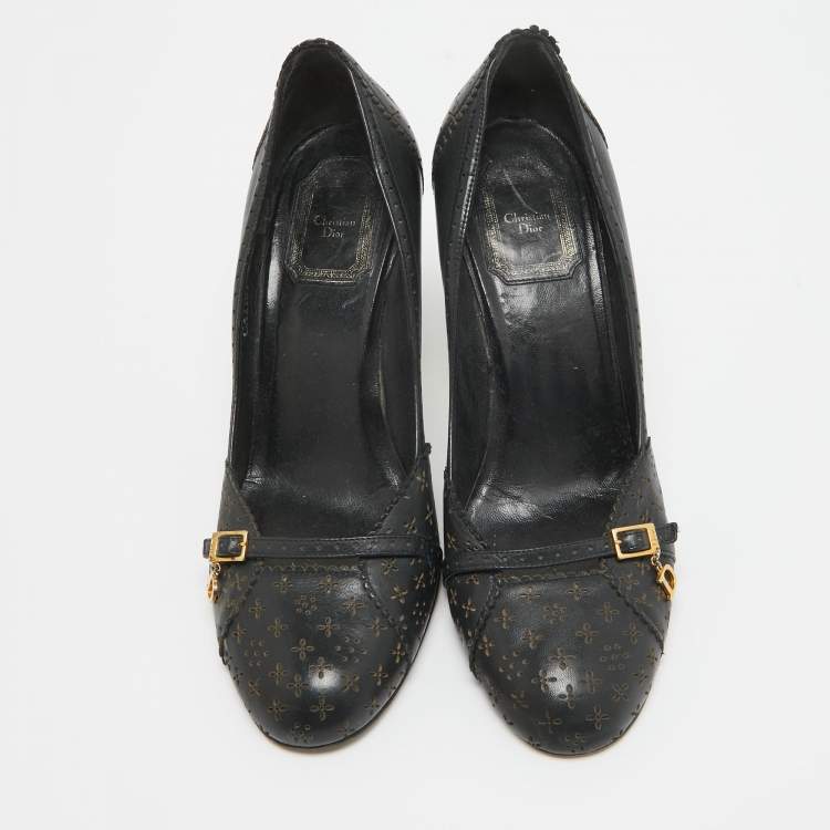 Pre Owned Dior Navy Blue Leather Buckle Round Toe Pumps Size 38.5