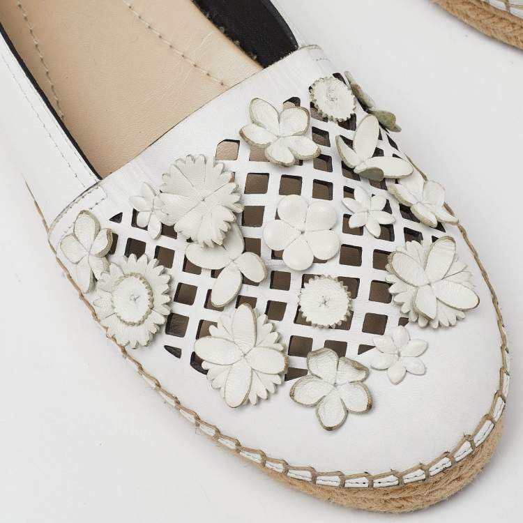 Pre Owned Dior White Laser Cut Leather Flower Applique Flore Flat Espadrilles Size 39