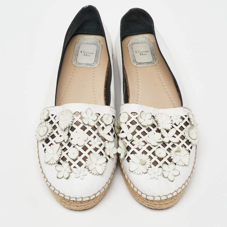 Pre Owned Dior White Laser Cut Leather Flower Applique Flore Flat Espadrilles Size 39