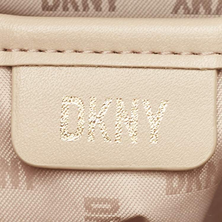 مملوكة مسبقًا Dkny White Signature Embossed Leather Mini Lexi Tote