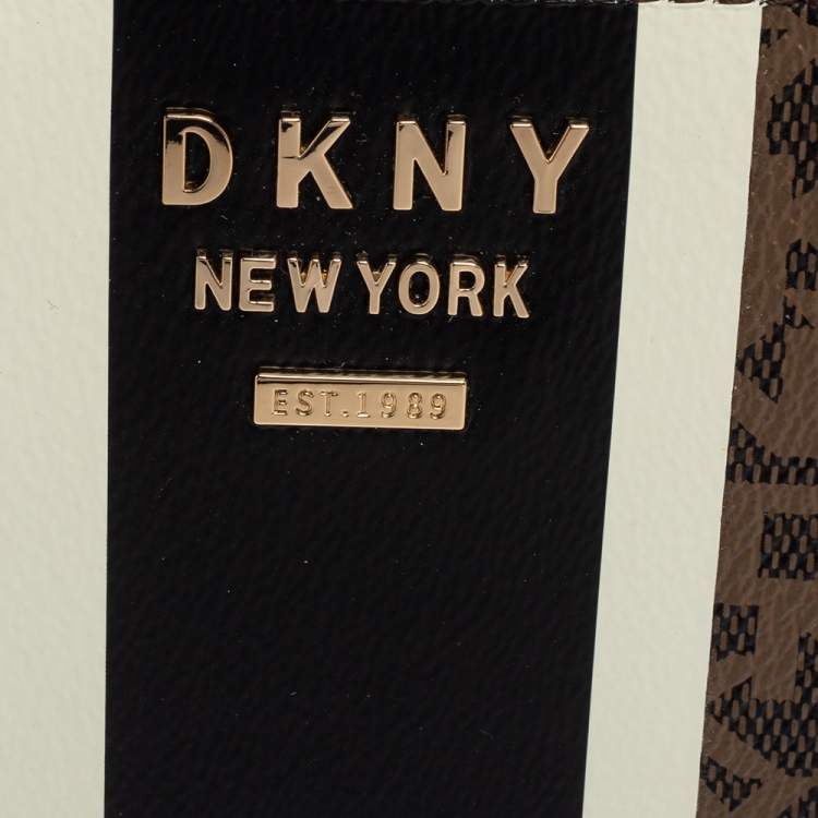 Pre Owned Dkny Brown Signature Coated Canvas Whitney Zip Around Wallet