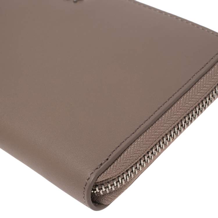 Pre Owned DKNY Taupe Leather Zip Around Wristlet Wallet
