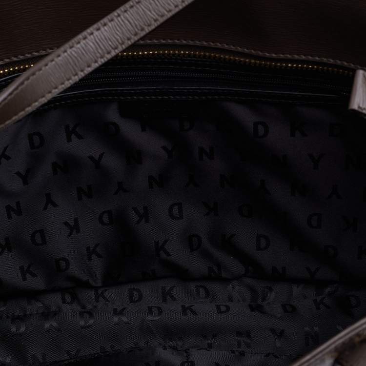 Pre Owned DKNY Brown Signature Coated Canvas Bryant Tote