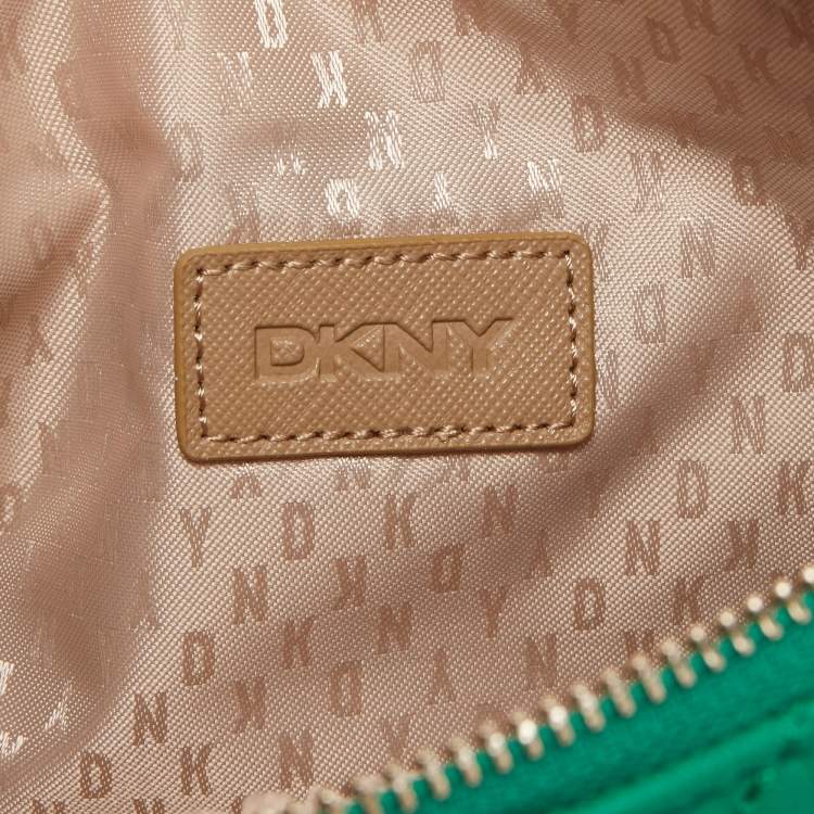 Pre Owned Dkny Green Quilted Leather Zip Convertible Crossbody Bag