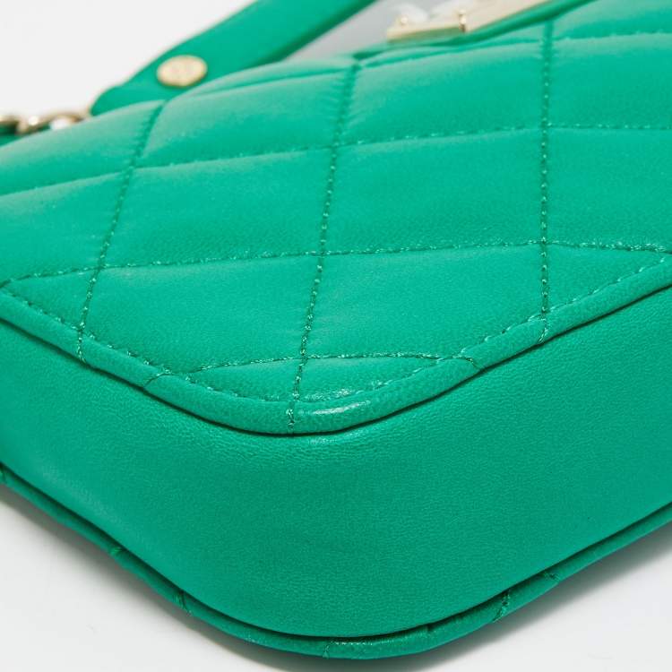 Pre Owned Dkny Green Quilted Leather Zip Convertible Crossbody Bag