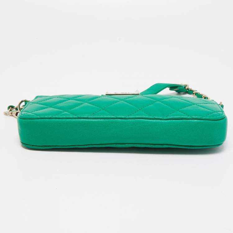Pre Owned Dkny Green Quilted Leather Zip Convertible Crossbody Bag