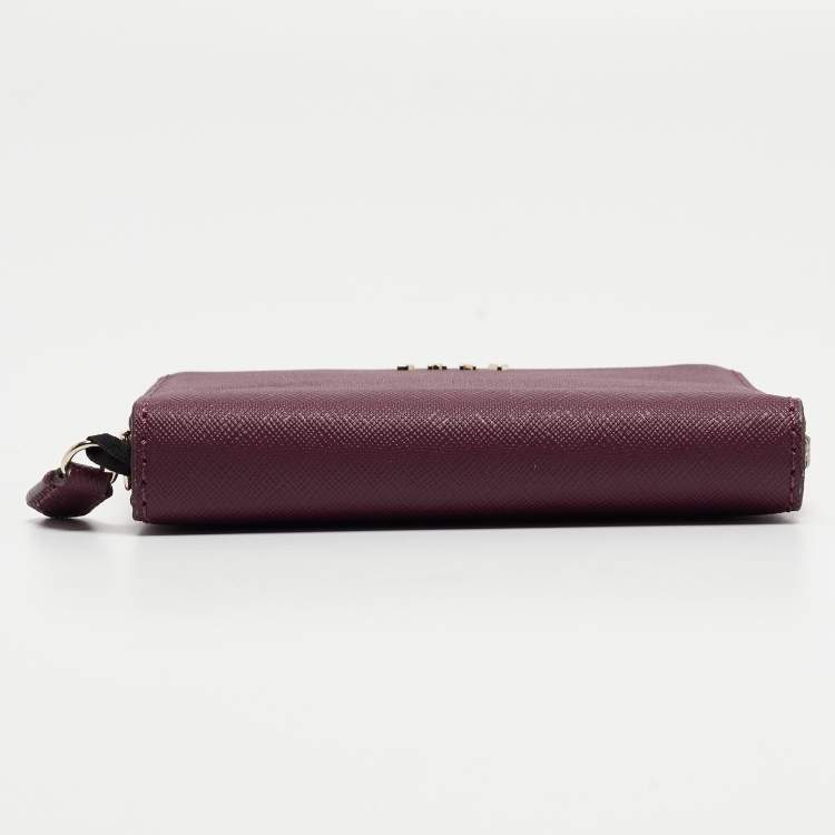 Pre Owned DKNY Burgundy Leather Vela Zip Around Wallet
