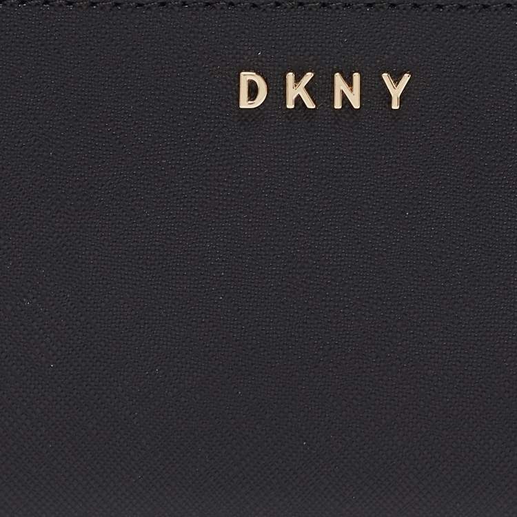 Pre Owned DKNY Black Leather Bryant Park Compact Wallet