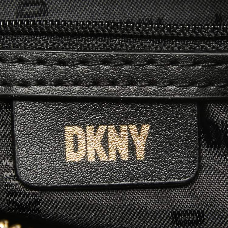 Pre Owned Dkny Black Signature Coated Canvas and Leather Bryant Park Crossbody Bag