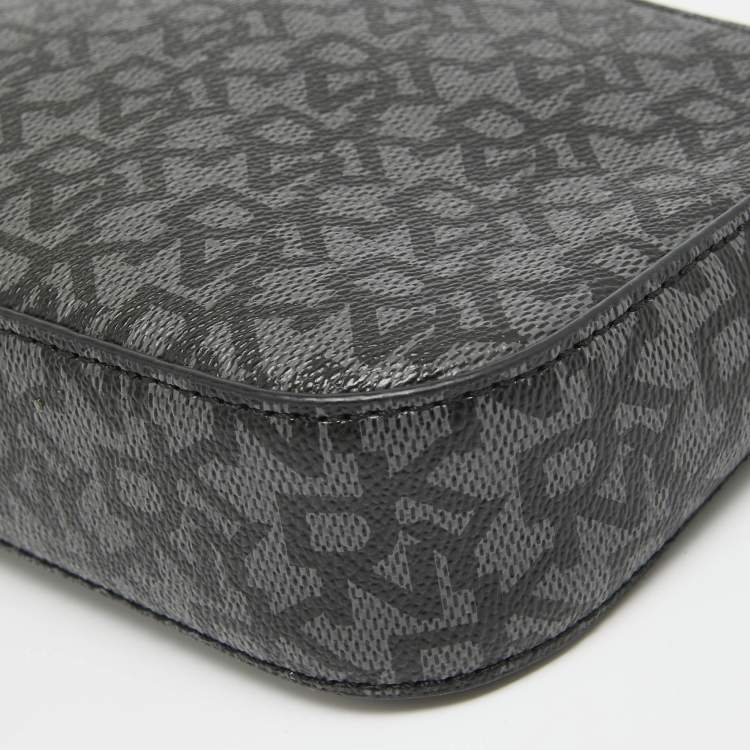 Pre Owned Dkny Black Signature Coated Canvas and Leather Bryant Park Crossbody Bag