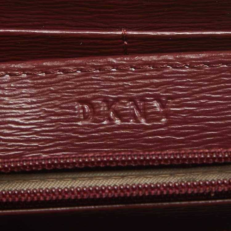 Pre Owned DKNY Burgundy Leather Bryant Zip Continental Wallet