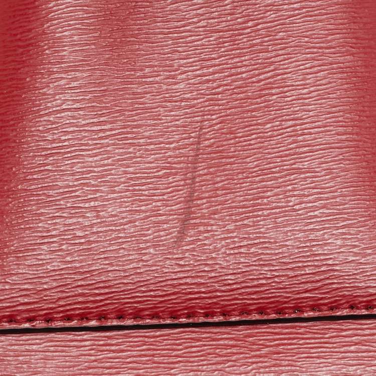 مملوكة مسبقًا DKNY Red Leather Alexa Phone Crossbody Bag