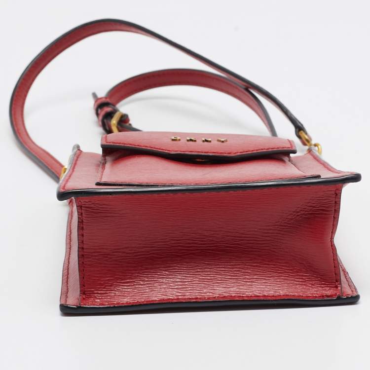 مملوكة مسبقًا DKNY Red Leather Alexa Phone Crossbody Bag