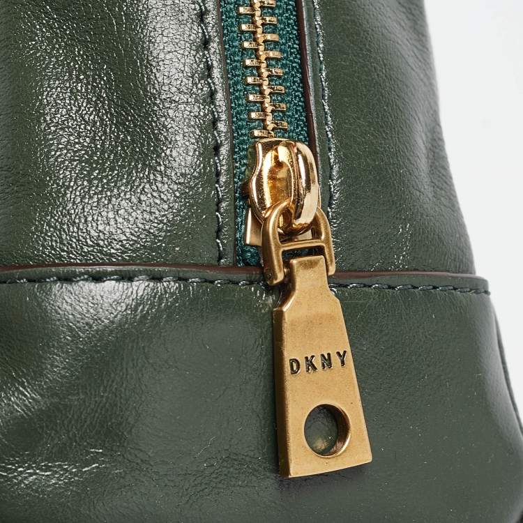 Pre Owned Dkny Green Quilted Glossy Leather Sofia Crossbody Bag