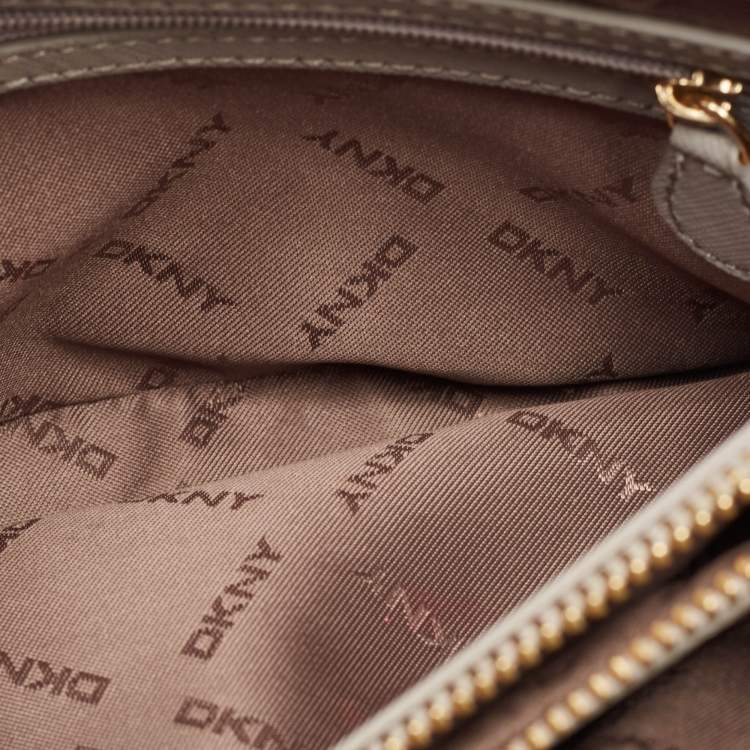 Pre Owned DKNY Grey Leather Bryant Park Edge Flap Crossbody Bag