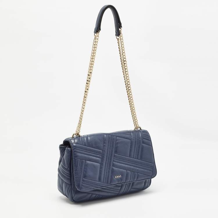 مملوكة مسبقًا DKNY Navy Blue Quilted Leather Allen Flap Shoulder Bag