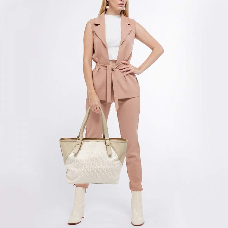 Pre Owned Dkny Cream/Beige Monogram Canvas and Leather Zip Tote