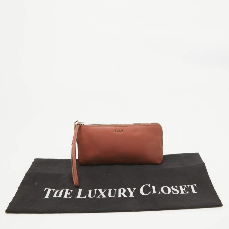 Pre Owned DKNY Old Rose Leather Zippy Wristlet Clutch