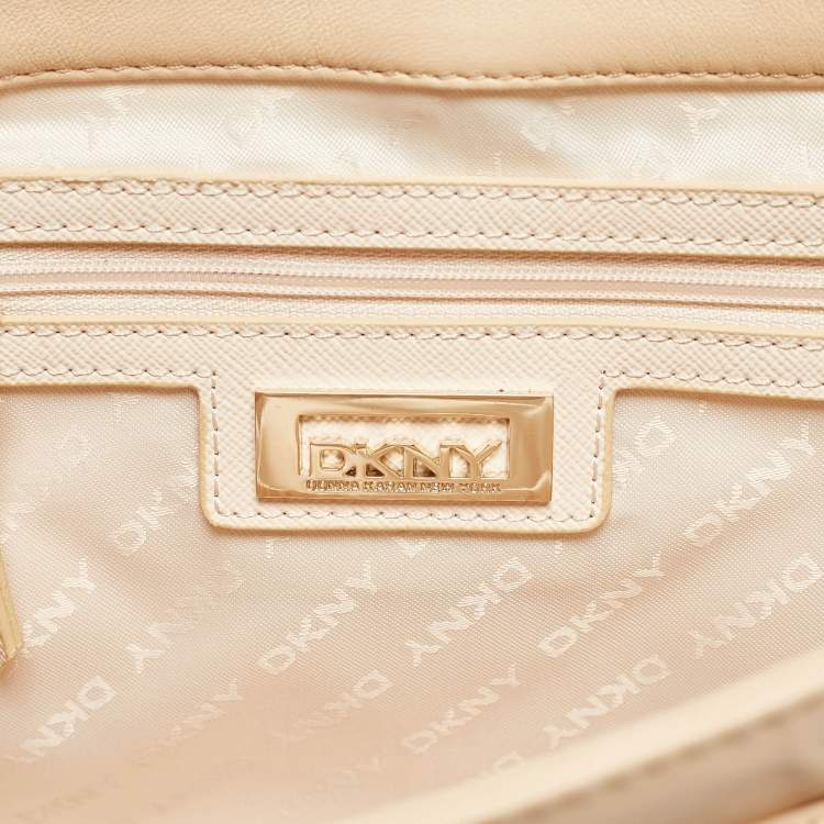Pre Owned DKNY Beige/White Quilted Leather Flap Bag