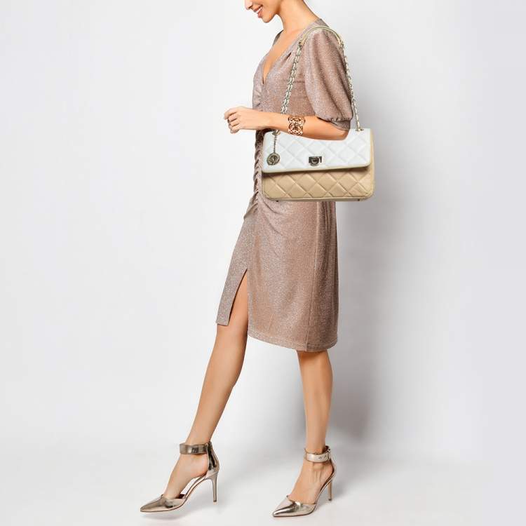 Pre Owned DKNY Beige/White Quilted Leather Flap Bag