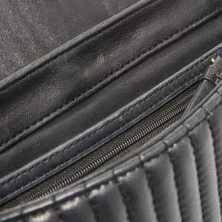 Pre Owned DKNY Black Pinstripe Quilted Leather Gansevoort Top Handle Bag