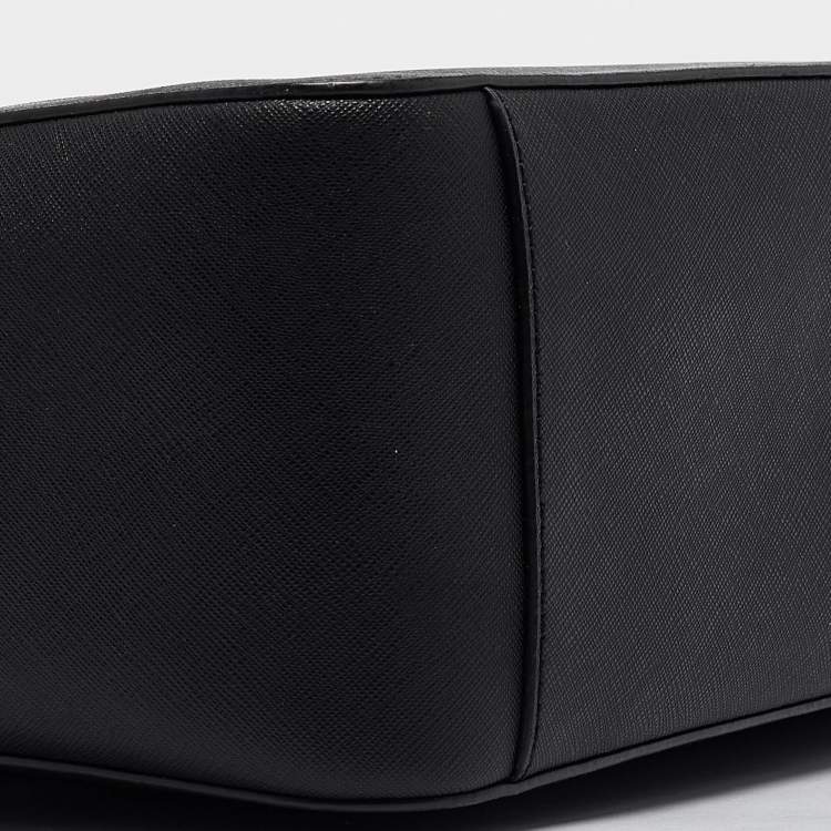 Pre Owned Dkny Black Leather Bryant Park Chain Tote