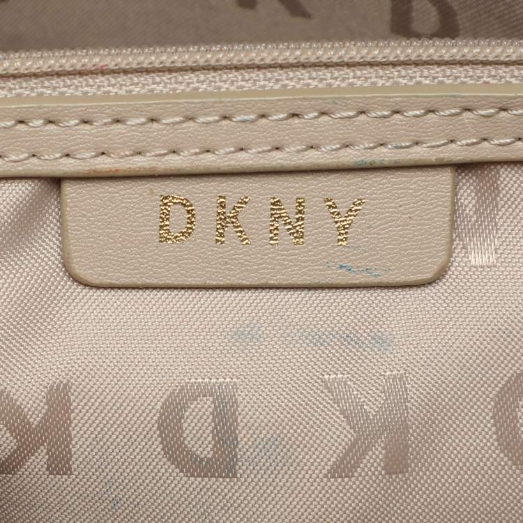 Pre Owned Dkny Brown Coated Canvas Tote
