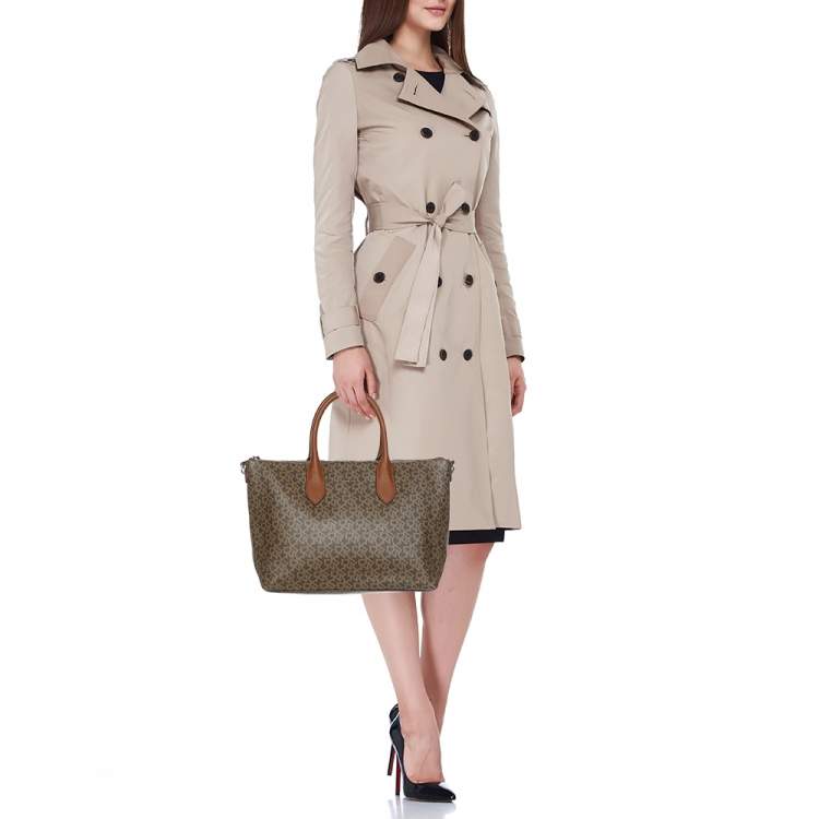Pre Owned Dkny Brown Coated Canvas Tote