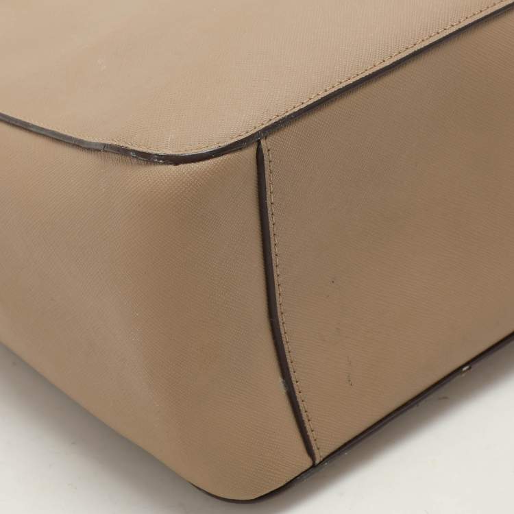 Pre Owned DKNY Beige Leather Bryant Park Chain Tote
