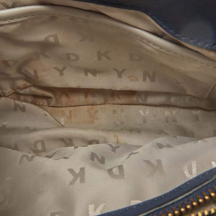 Pre Owned DKNY Navy Blue Saffiano Leather Bryant Park Bucket Bag