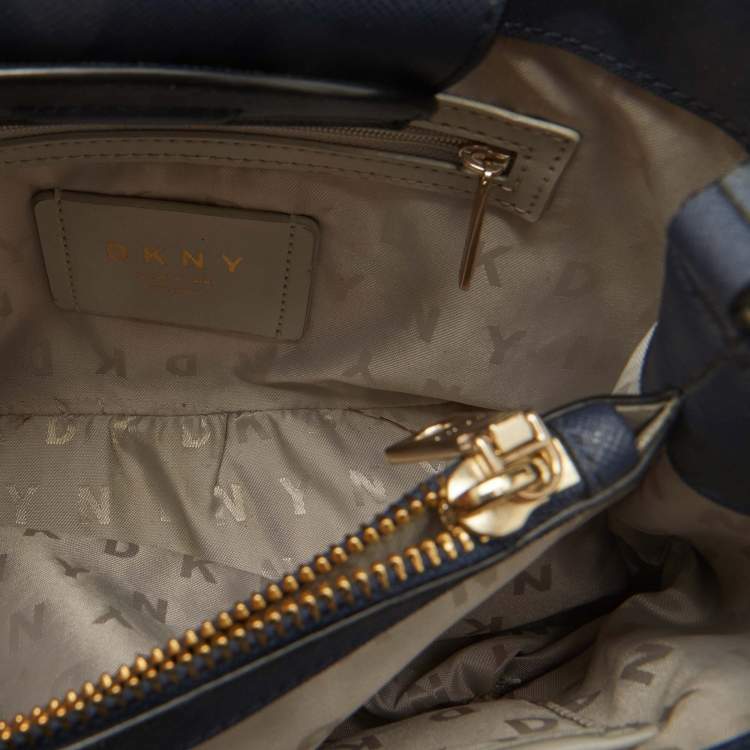 Pre Owned DKNY Navy Blue Saffiano Leather Bryant Park Bucket Bag