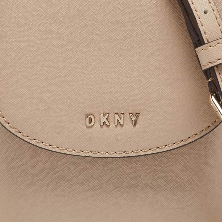 مملوكة مسبقًا DKNY Beige Saffiano Leather Flap Phone Crossbody Bag