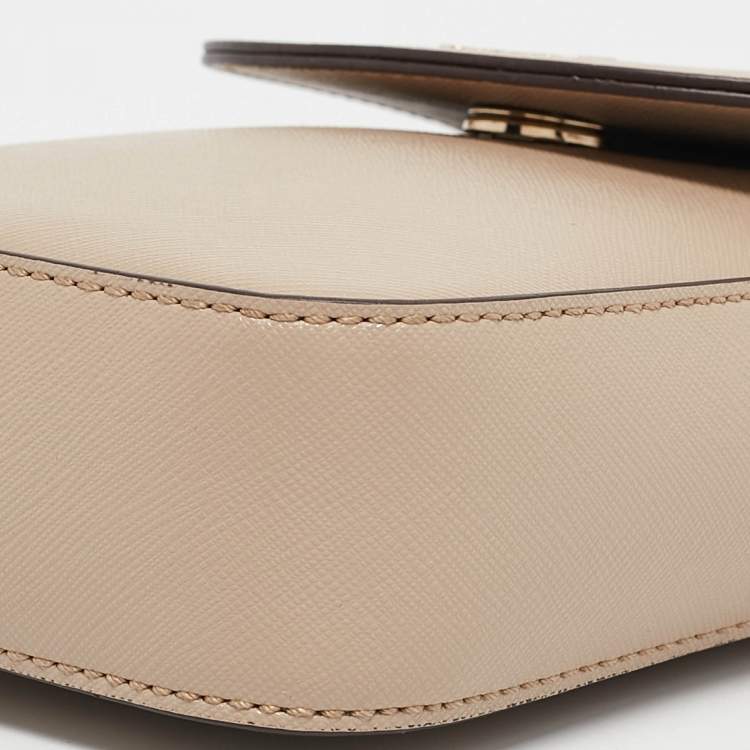 مملوكة مسبقًا DKNY Beige Saffiano Leather Flap Phone Crossbody Bag