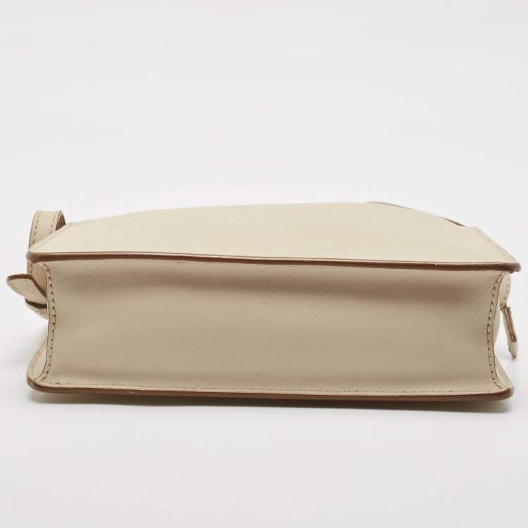 Pre Owned DKNY Off White Leather Bryant Zip Crossbody Bag 