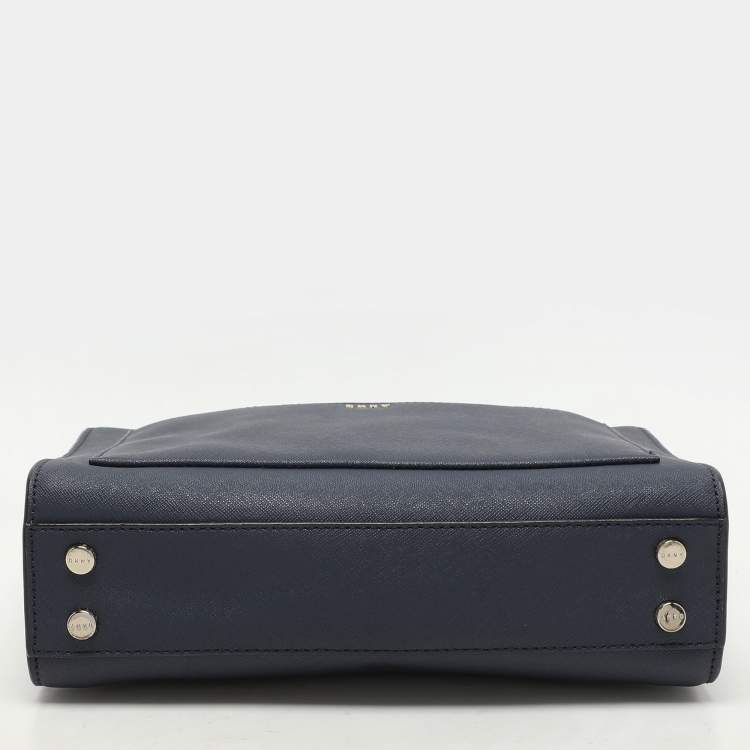Pre Owned Dkny Blue Leather Bryant Crossbody Bag